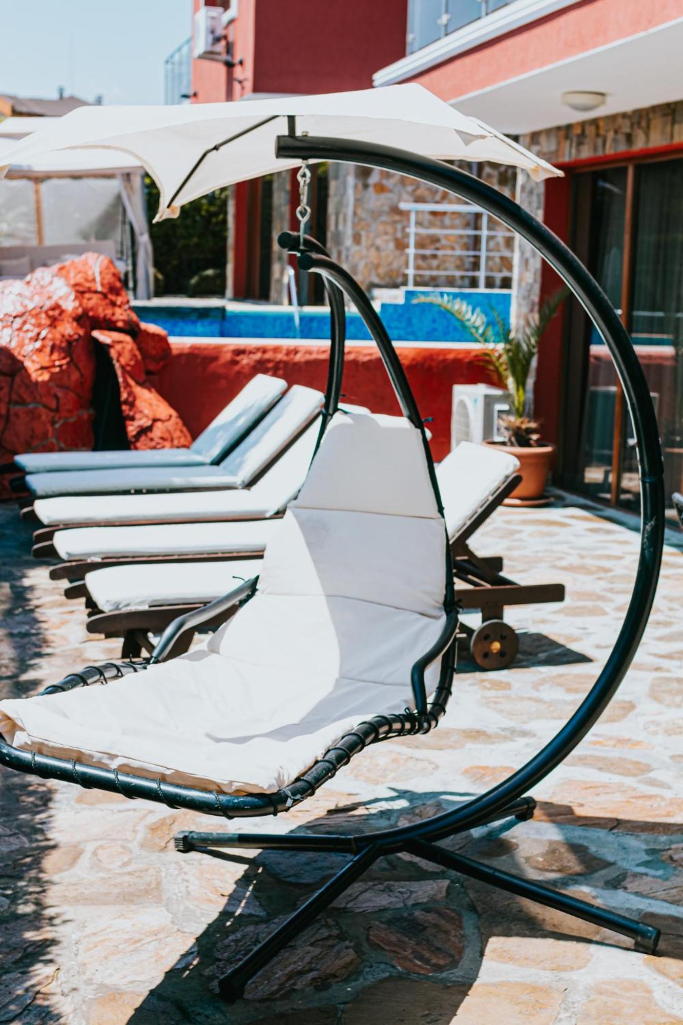 Red Iguana Hotel Sveti Vlas Exterior photo