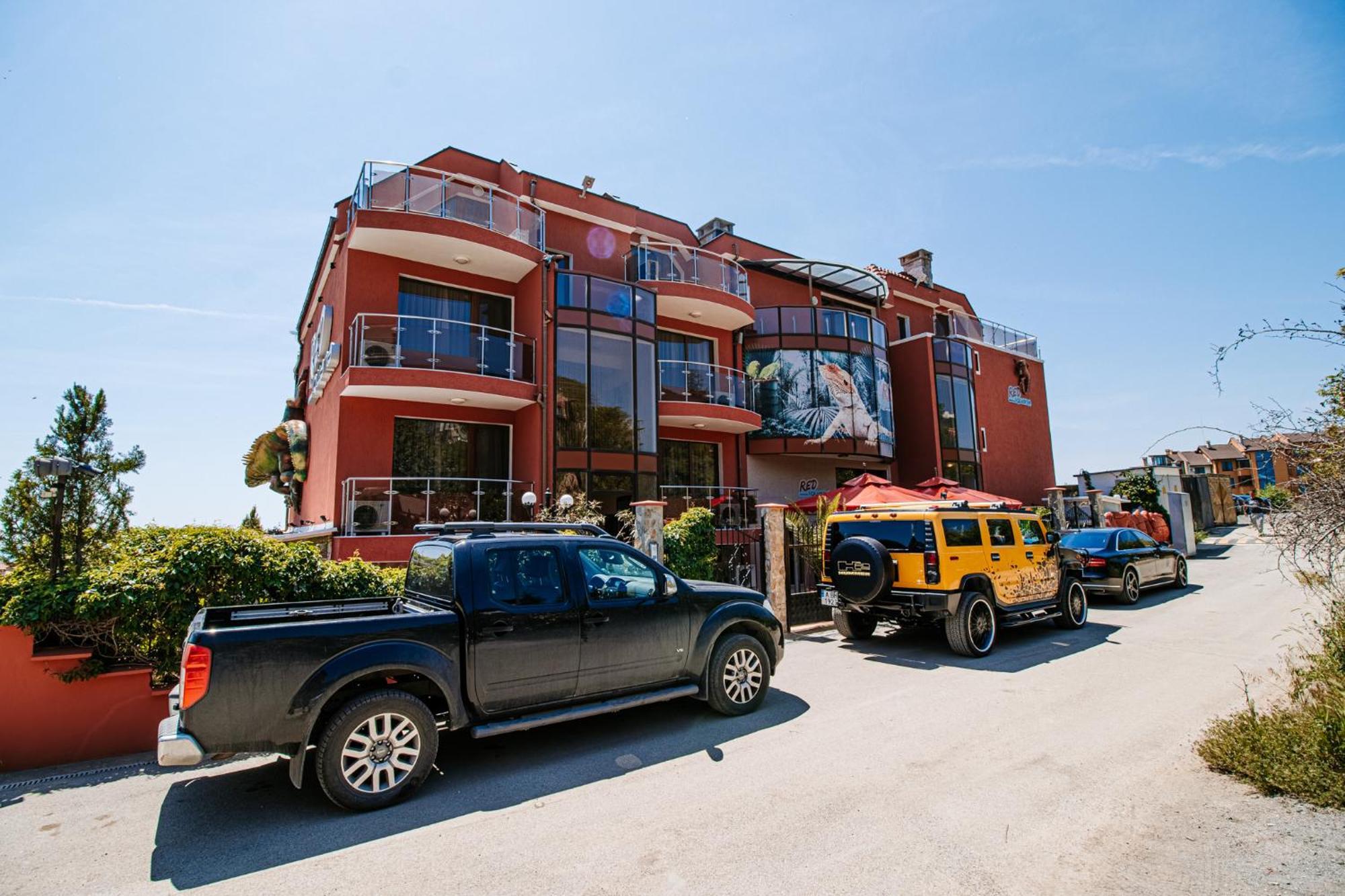 Red Iguana Hotel Sveti Vlas Exterior photo