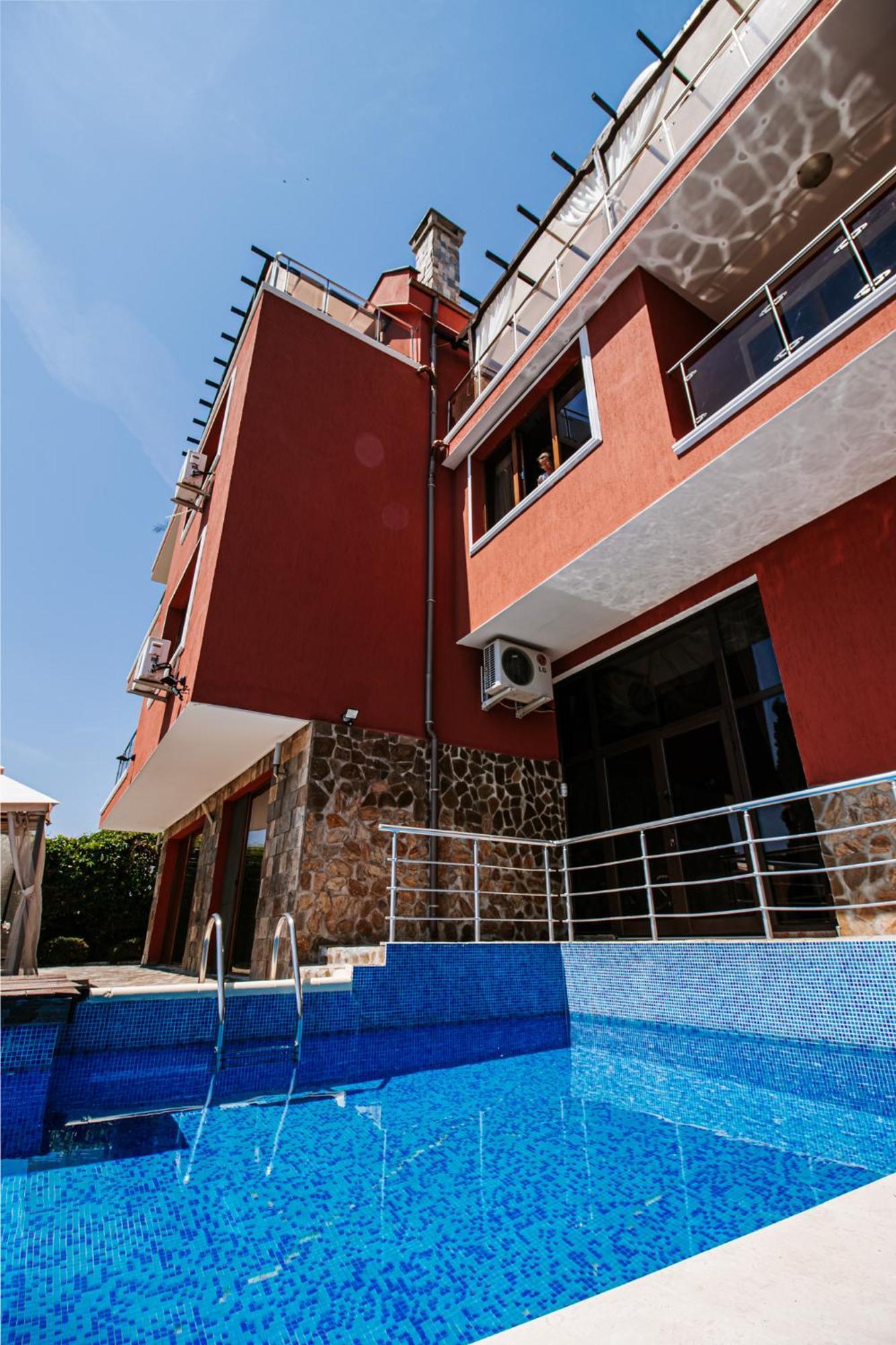 Red Iguana Hotel Sveti Vlas Exterior photo